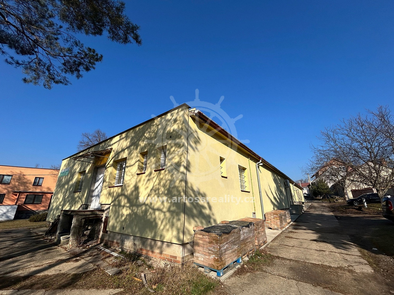 Prodej obchodních prostor 505 m² – fotografie 2
