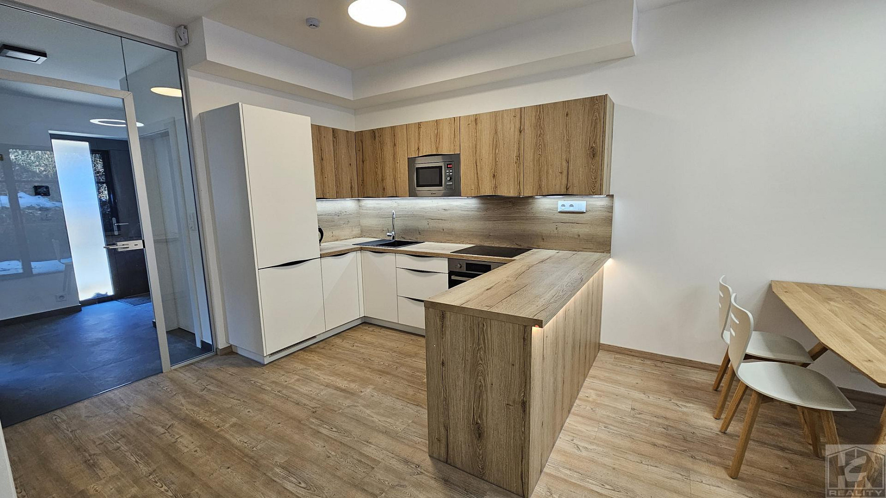Prodej bytu 3+kk 100 m² – fotografie 2