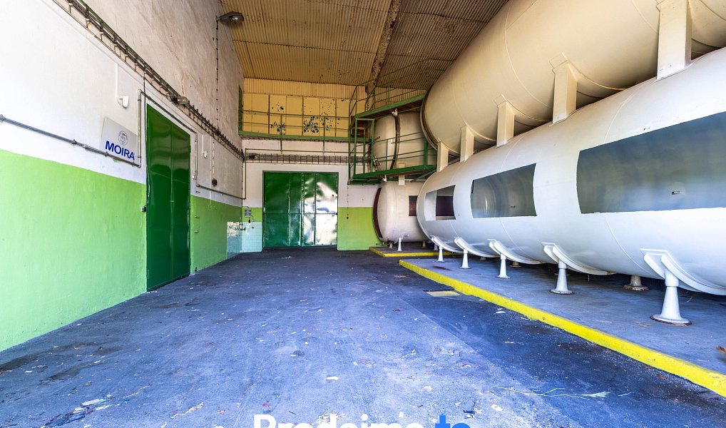 Prodej skladovacích prostor 3 833 m², Znojmo – náhled fotky 12