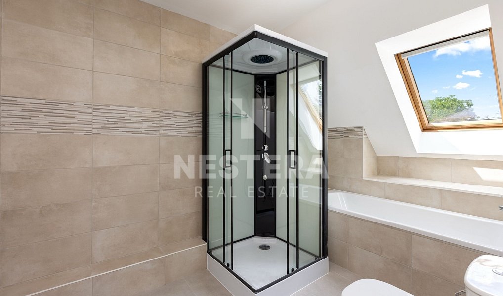 Prodej domu 130 m² s pozemkem 482 m², Jesenice – náhled fotky 16