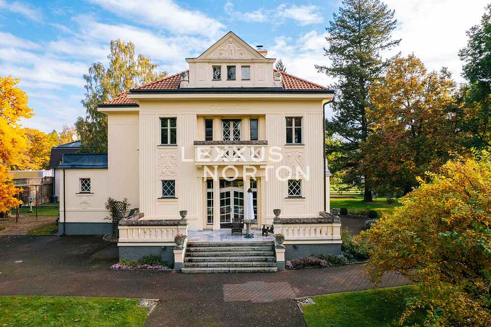 Prodej domu 382 m² s pozemkem 8 500 m² — photo 3