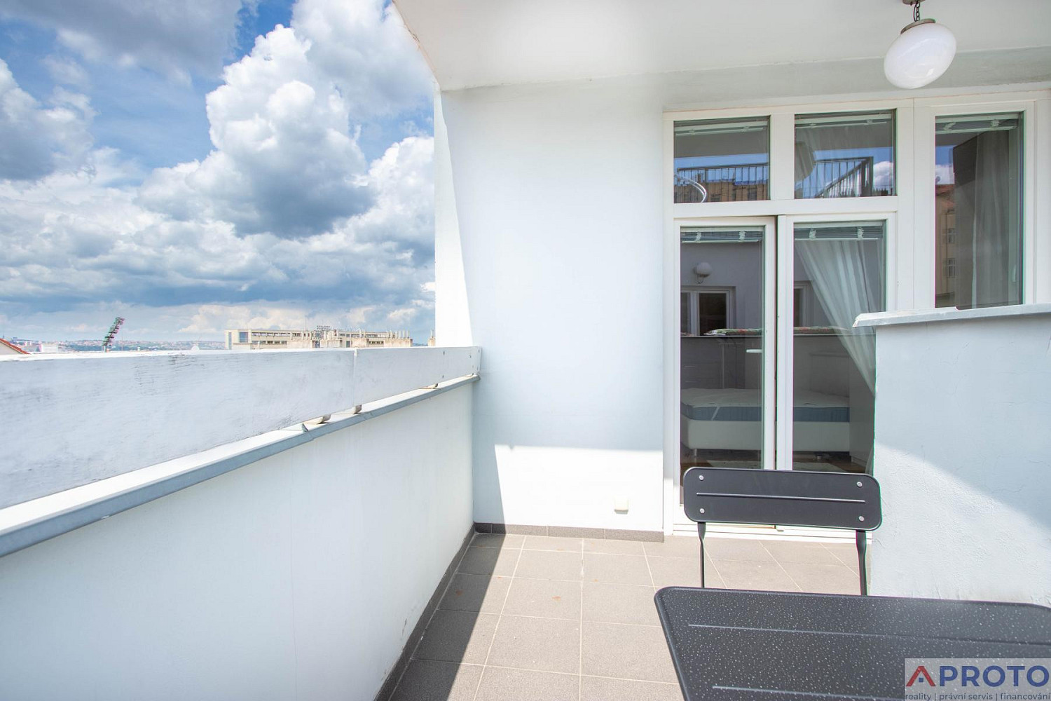 Pronájem bytu atypického 62 m² – fotografie 3