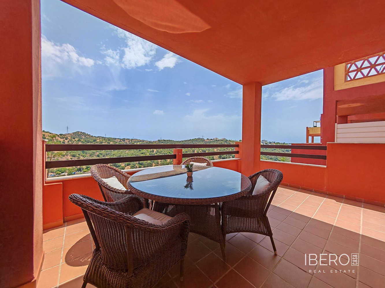 Piso 3+kk – Marbella, Urbanización Marbesa - Más