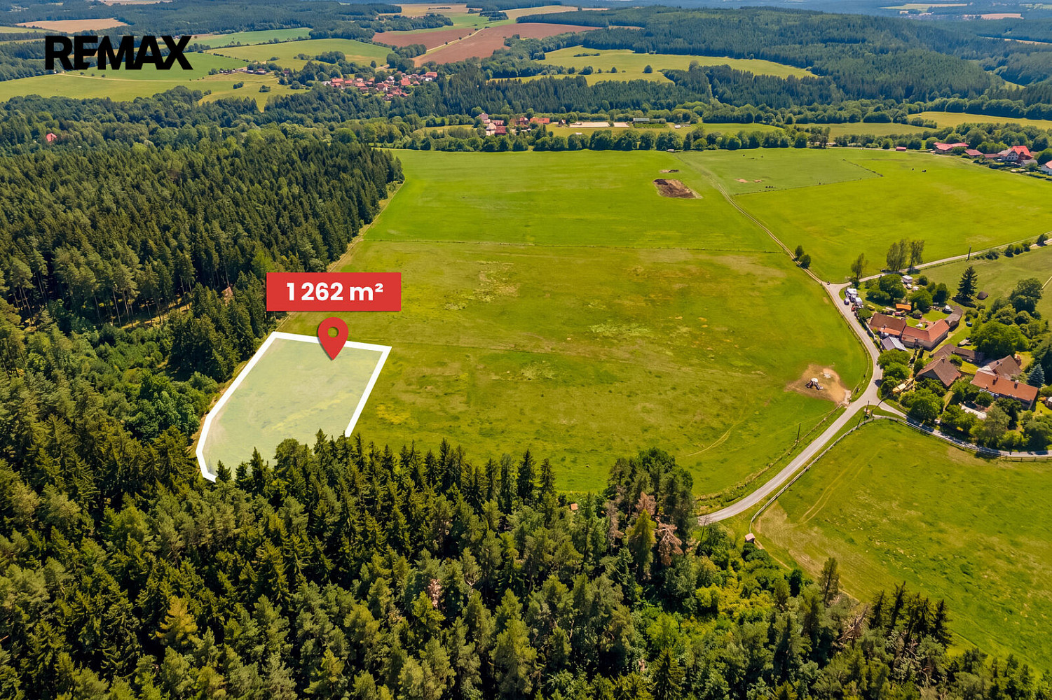 Prodej stavebního pozemku 1 262 m²