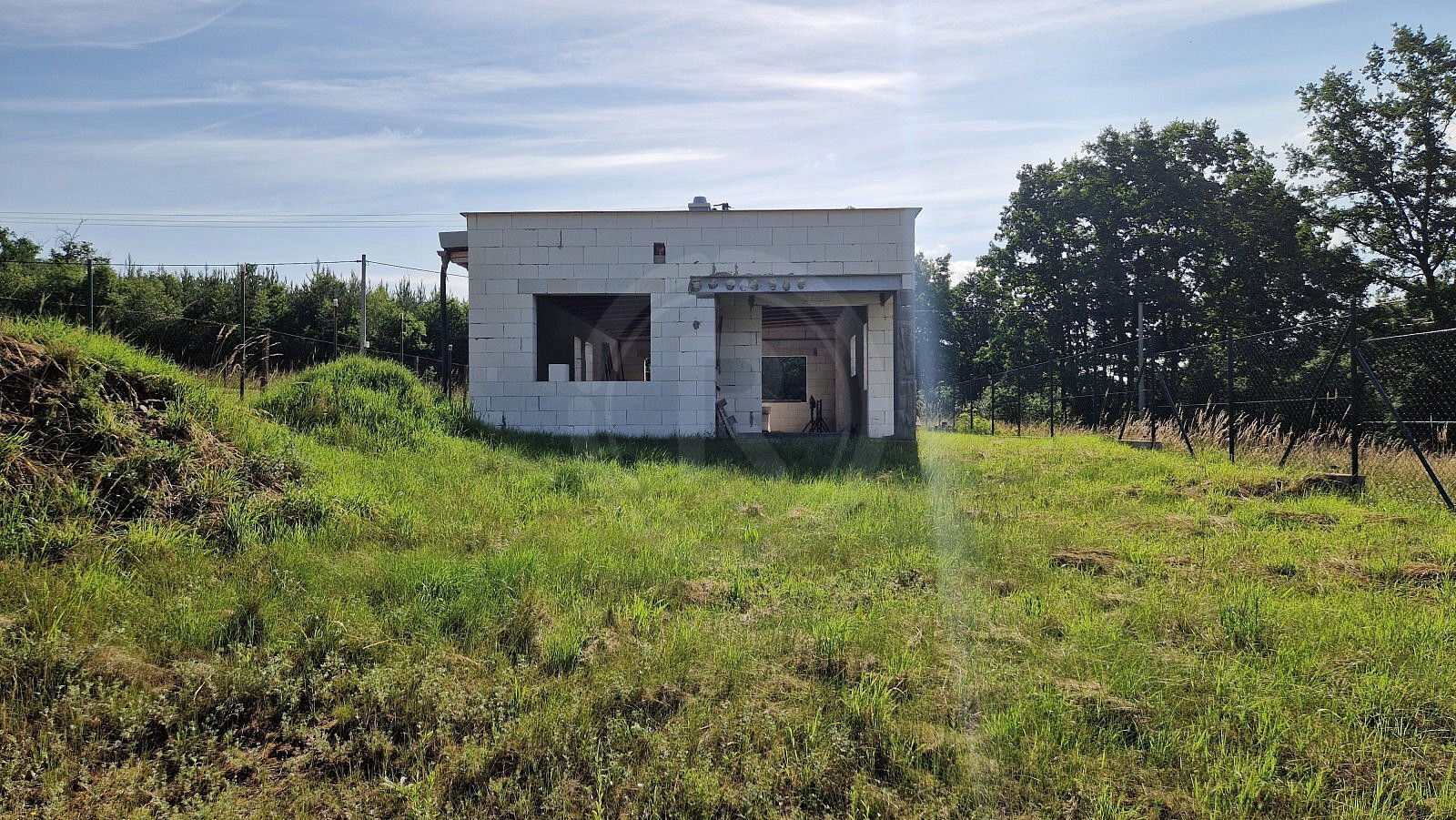 Prodej domu 90 m² s pozemkem 599 m² – pohled 2