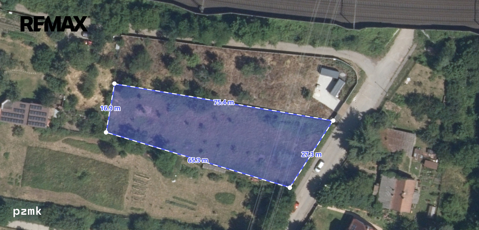 Prodej komerčního pozemku 1 500 m²