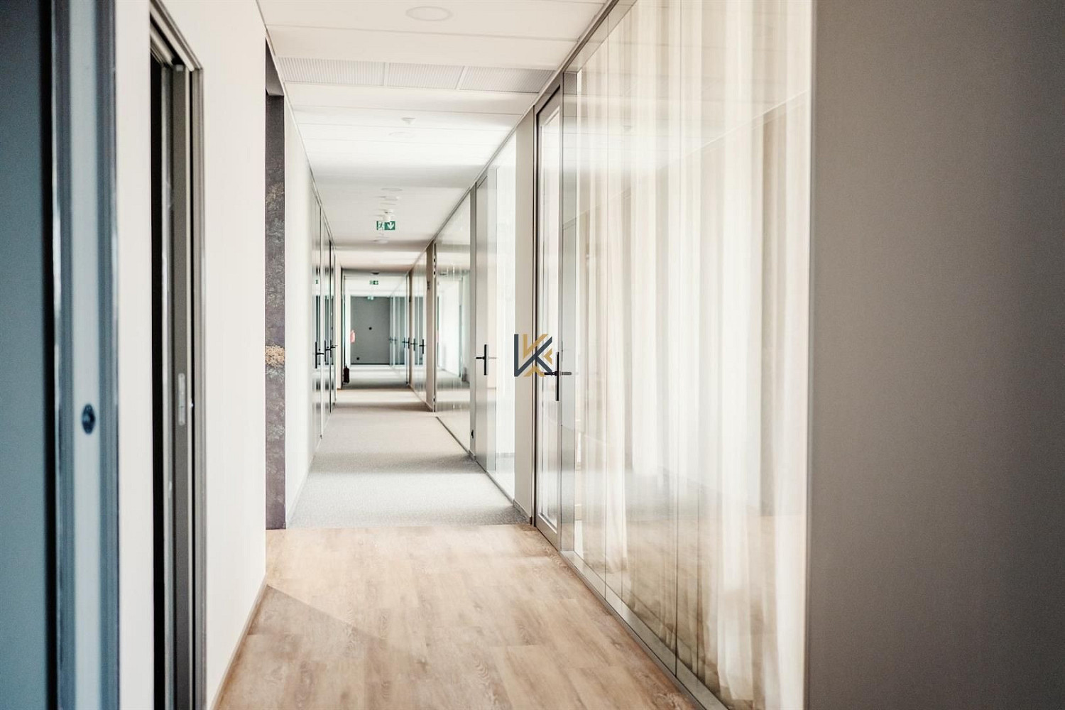 Pronájem kanceláře 23 m² – fotografie 5