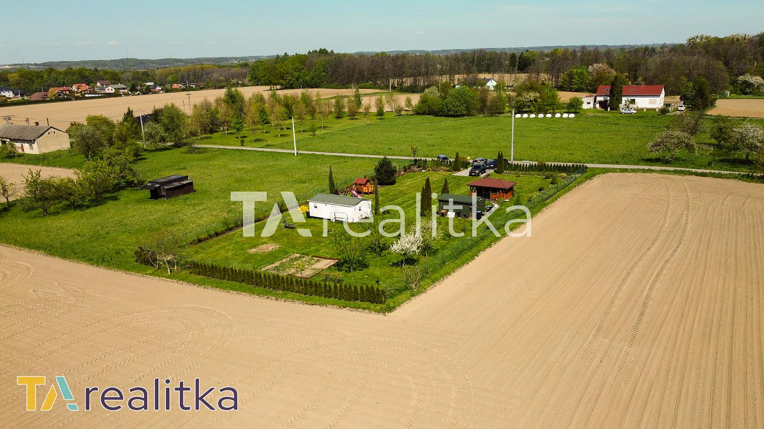 Prodej zahrady 2 200 m² – další