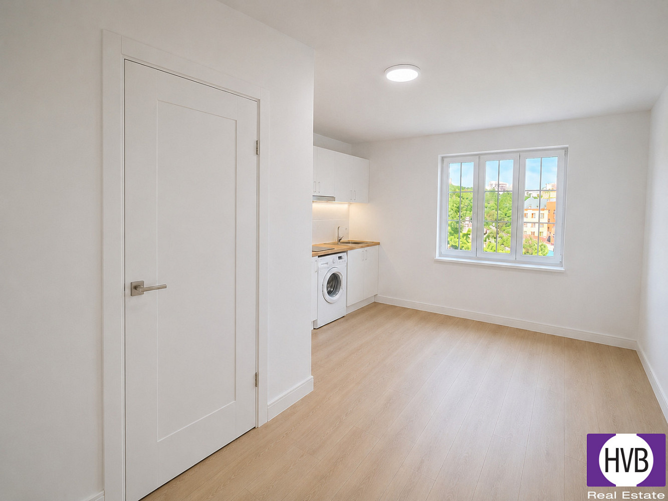 Prodej bytu 1+kk 19 m² — photo 2