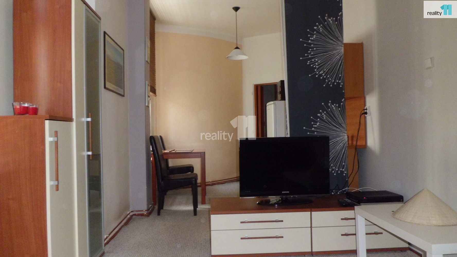 Pronájem bytu 1+1 31 m² – fotografie 2