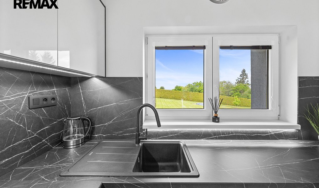 Prodej domu 171 m² s pozemkem 1 730 m², Žďár – náhled fotky 17