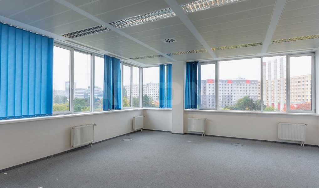 Pronájem kanceláře 243 m², Praha – náhled fotky 9