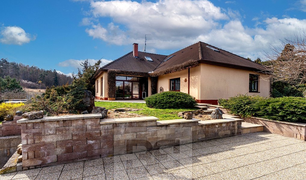 Prodej domu 262 m² s pozemkem 2 154 m², Králův Dvůr – náhled fotky 6
