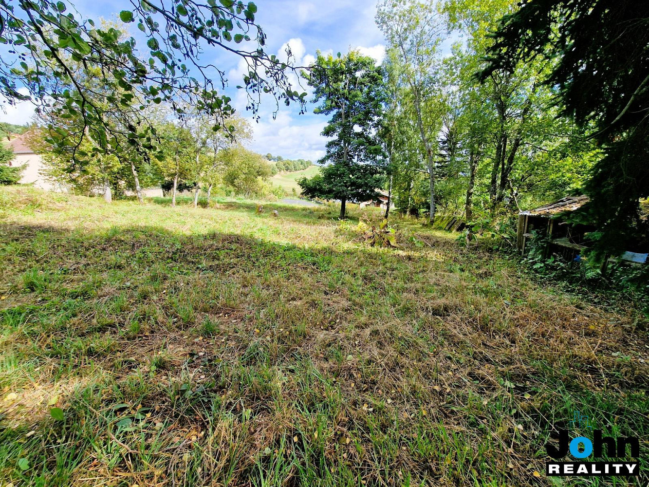 Prodej stavebního pozemku 926 m² – fotografie 2