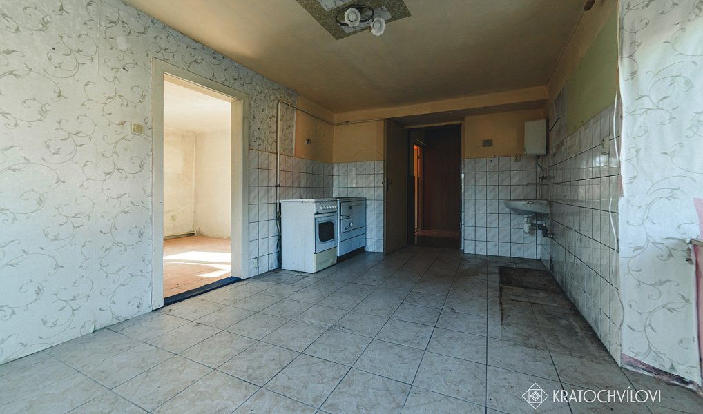 Prodej domu 104 m² s pozemkem 956 m², Strunkovice nad Blanicí – náhled fotky 18