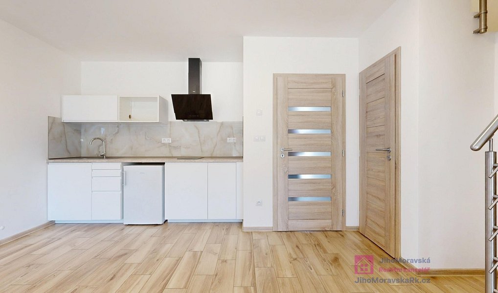 Prodej bytu 3+kk 141 m², Břeclav – náhled fotky 9