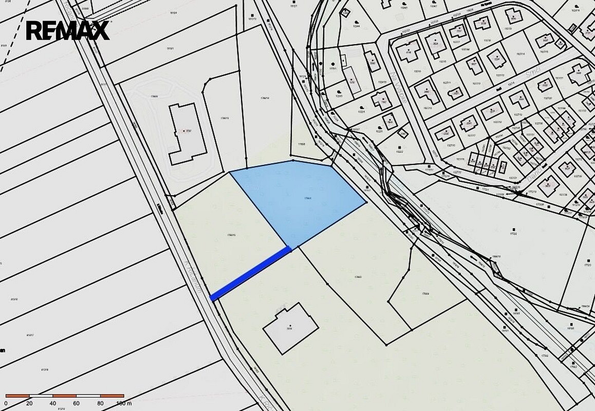 Pronájem komerčního pozemku 4 925 m²