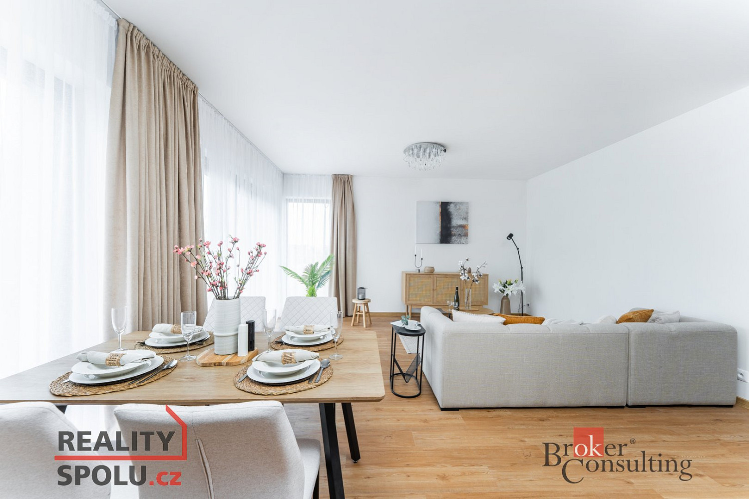 Prodej domu 160 m² s pozemkem 329 m² — photo 2