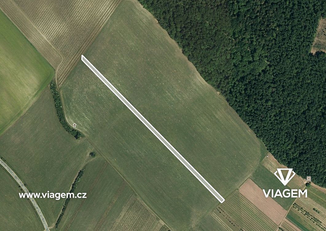 Prodej pole 1 011 m²