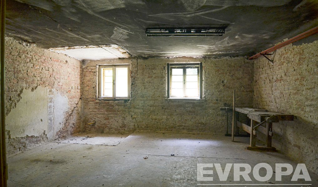 Prodej domu 300 m² s pozemkem 826 m², Břeclav – náhled fotky 41