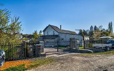 Prodej domu 100 m² s pozemkem 1 084 m², Ostrov u Bezdružic - Krsov, okres Plzeň-sever