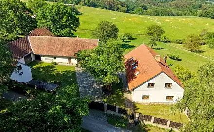 Prodej domu 310 m² s pozemkem 5 983 m², Bystřice - Opřetice, okres Benešov