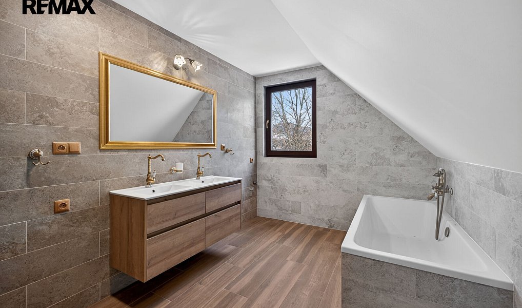 Prodej chaty/chalupy 166 m² s pozemkem 1 029 m², Nový Hrozenkov – náhled fotky 12