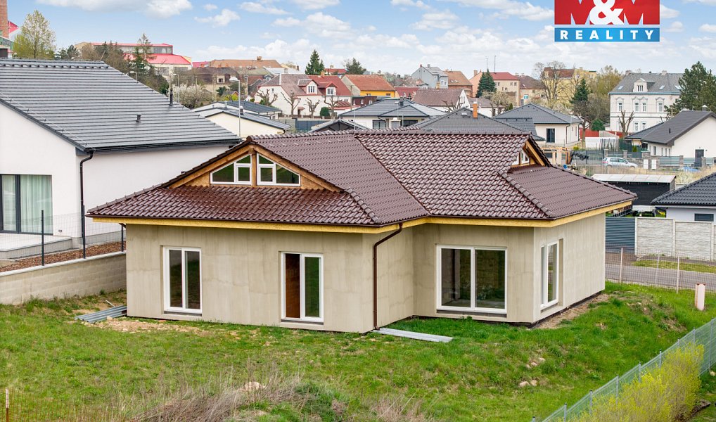 Prodej domu 235 m² s pozemkem 932 m², Dubí – náhled fotky 20