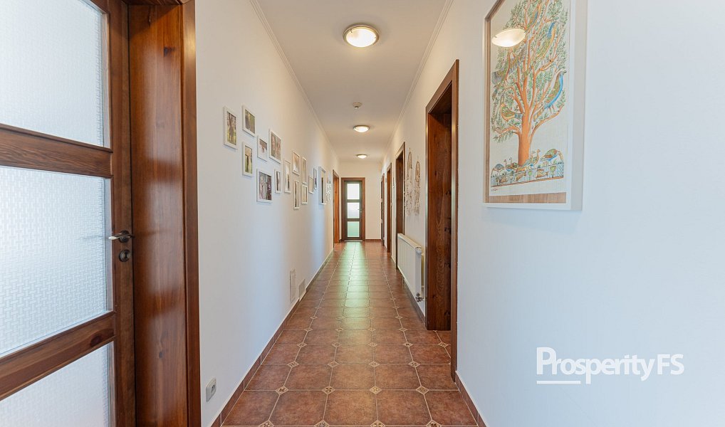 Prodej domu 169 m² s pozemkem 1 152 m², Lutopecny – náhled fotky 11