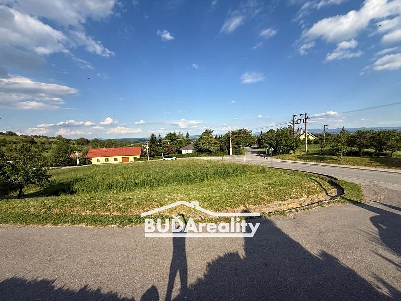 Prodej stavebního pozemku 1 408 m² – fotografie 4