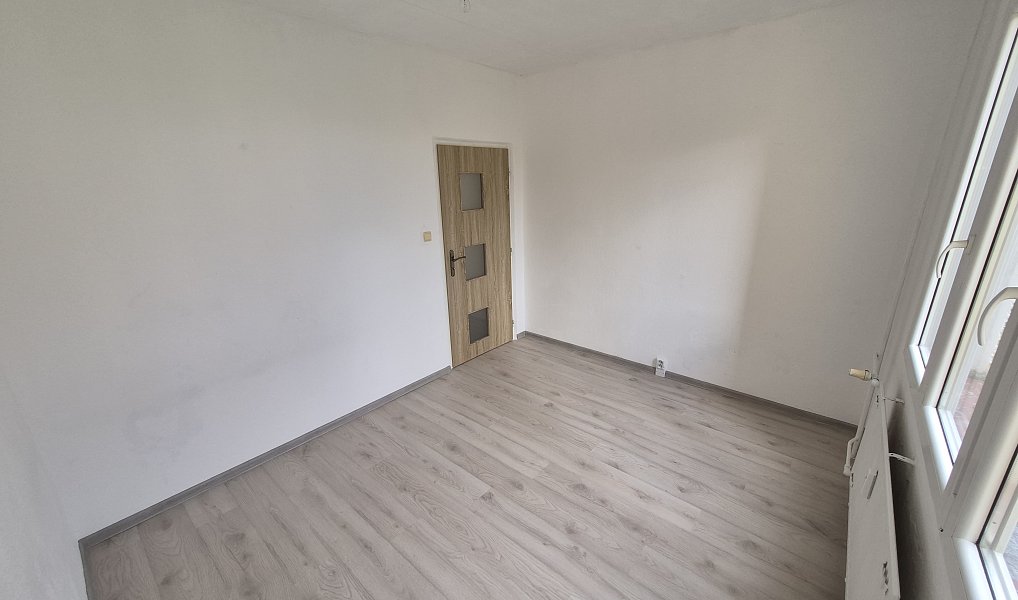 Pronájem bytu 4+1 85 m², Plzeň – náhled fotky 10