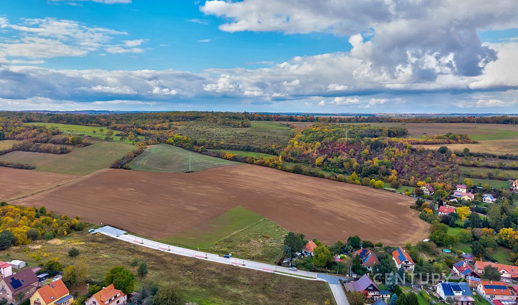Prodej stavebního pozemku 2 877 m², Vonoklasy – náhled fotky 8