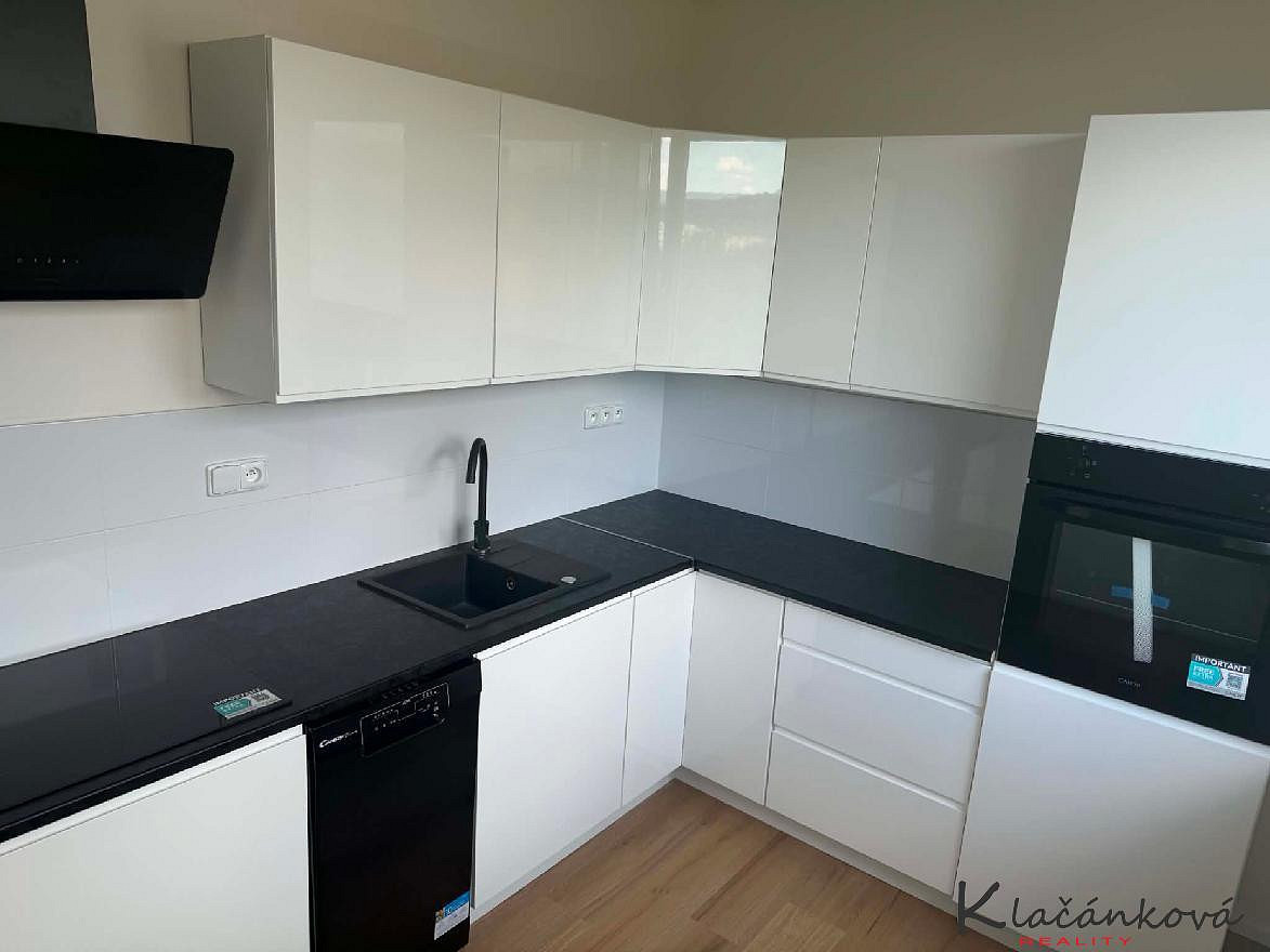 Prodej bytu 2+1 62 m² — photo 2