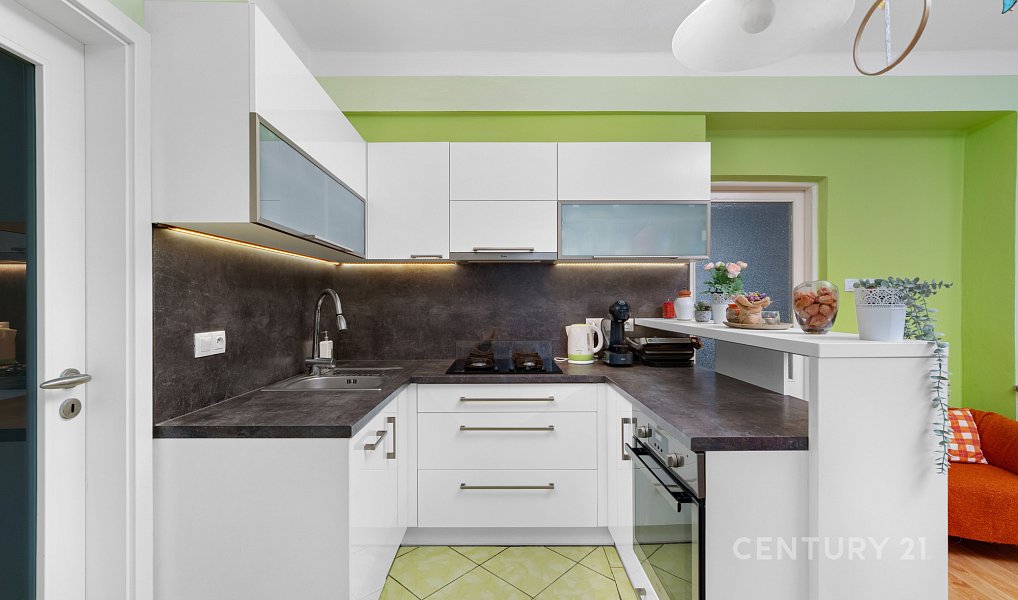 Prodej domu 165 m² s pozemkem 923 m², Uhřice – náhled fotky 3