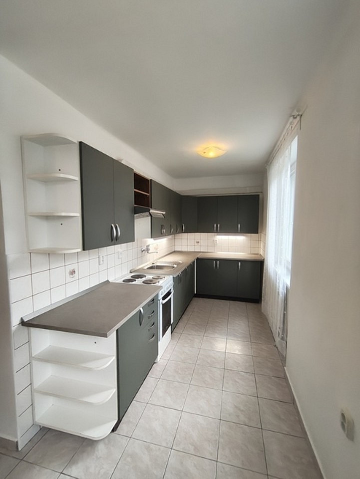 Pronájem bytu 3+kk 73 m² – fotografie 2