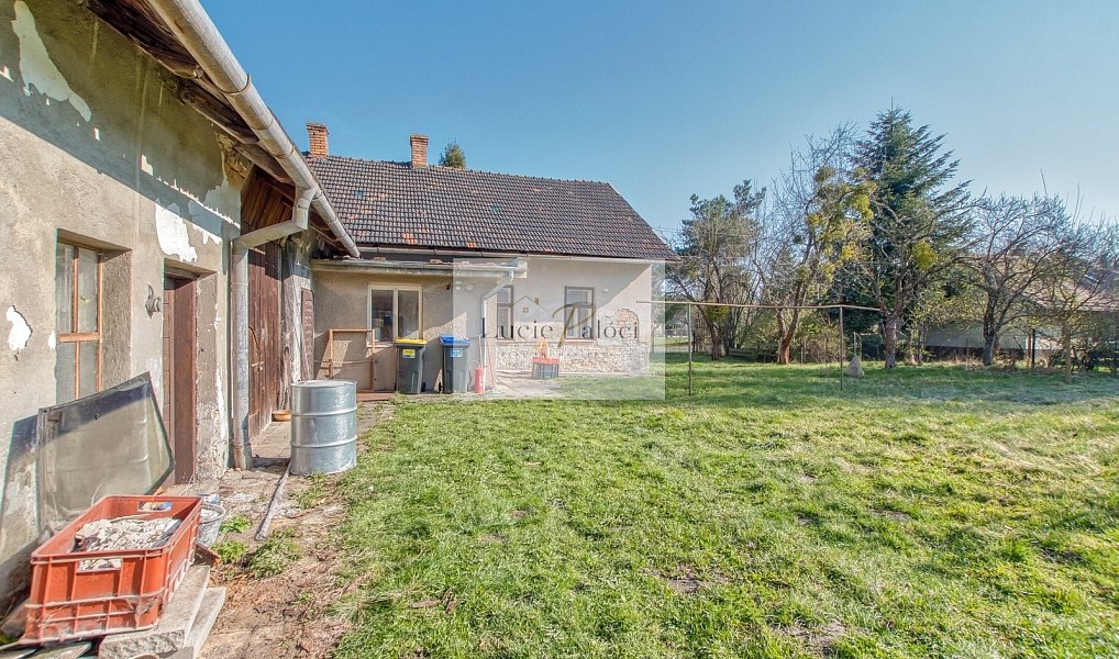 Prodej domu 192 m² s pozemkem 756 m², Smilovice – náhled fotky 2