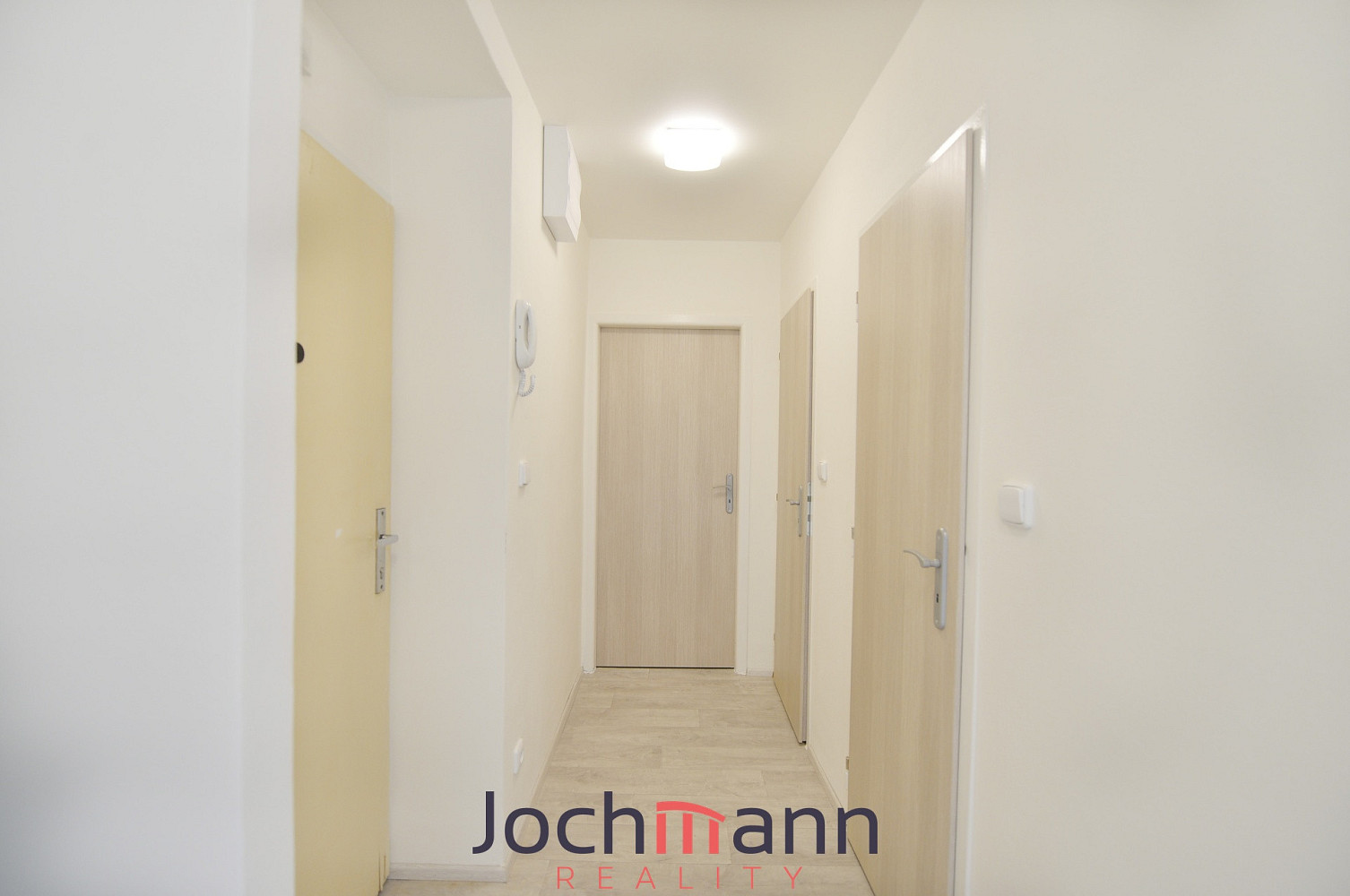 Pronájem bytu 2+1 52 m² – pohled 6