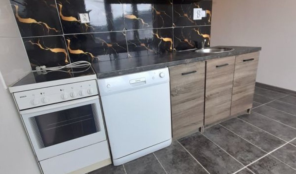 Prodej bytu 1+1 40 m², Loket – náhled fotky 12