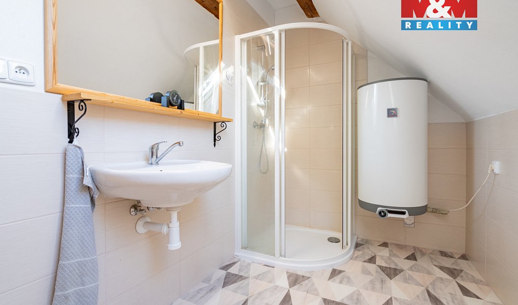 Prodej domu 245 m² s pozemkem 13 625 m², Žirovnice – náhled fotky 23