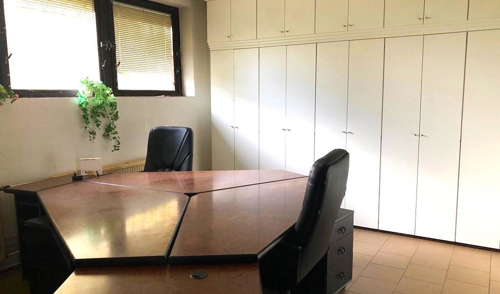 Prodej výrobních prostor 650 m², Fryšták – náhled fotky 10