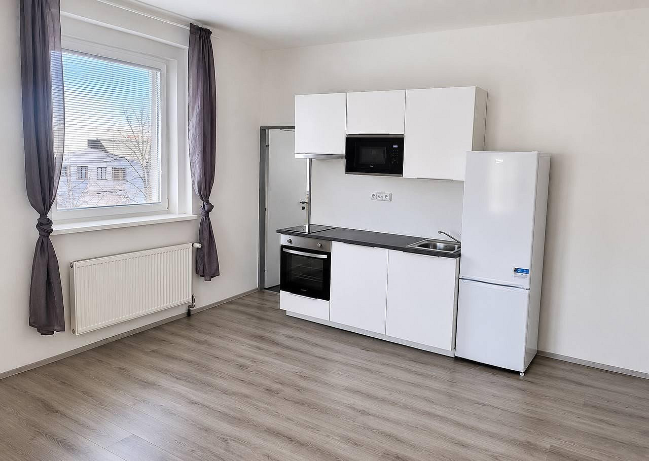 Pronájem bytu 1+kk 28 m²