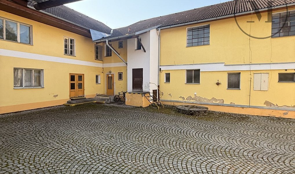 Pronájem komerčního objektu (jiného typu) 120 m², Netolice – náhled fotky 10