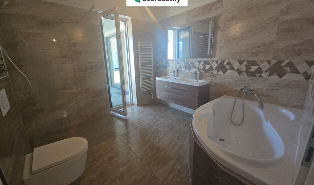 Prodej domu 156 m² s pozemkem 768 m², Krhovice – náhled fotky 13