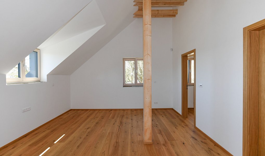 Prodej domu 310 m² s pozemkem 1 687 m², Nové Hutě – náhled fotky 9
