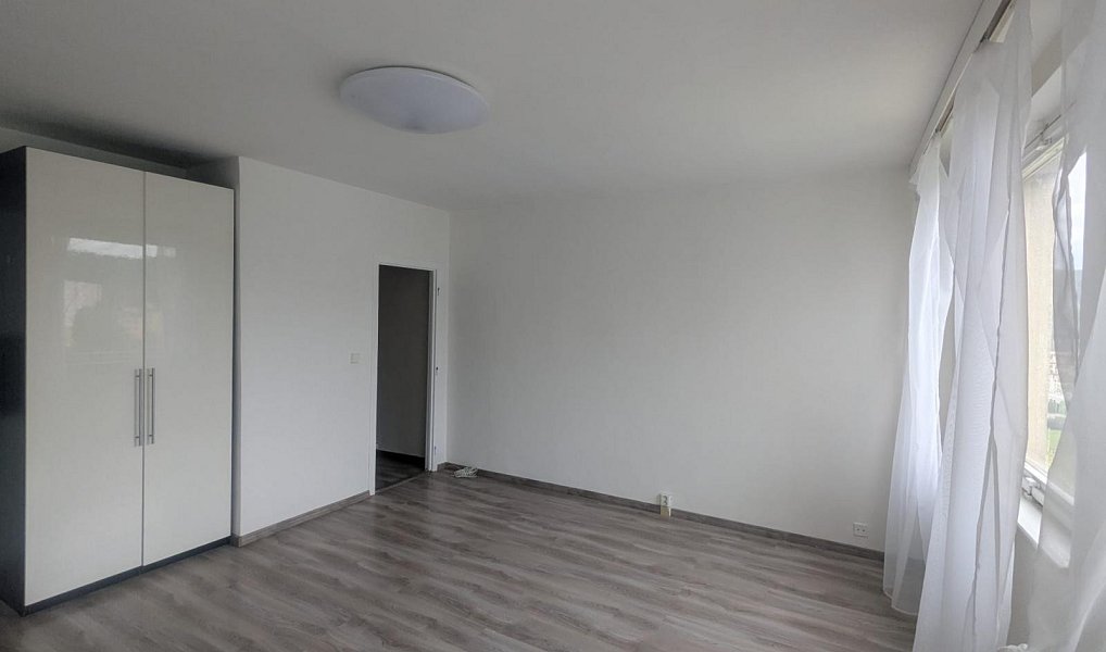 Pronájem bytu 1+kk 31 m², Ústí nad Labem – náhled fotky 2