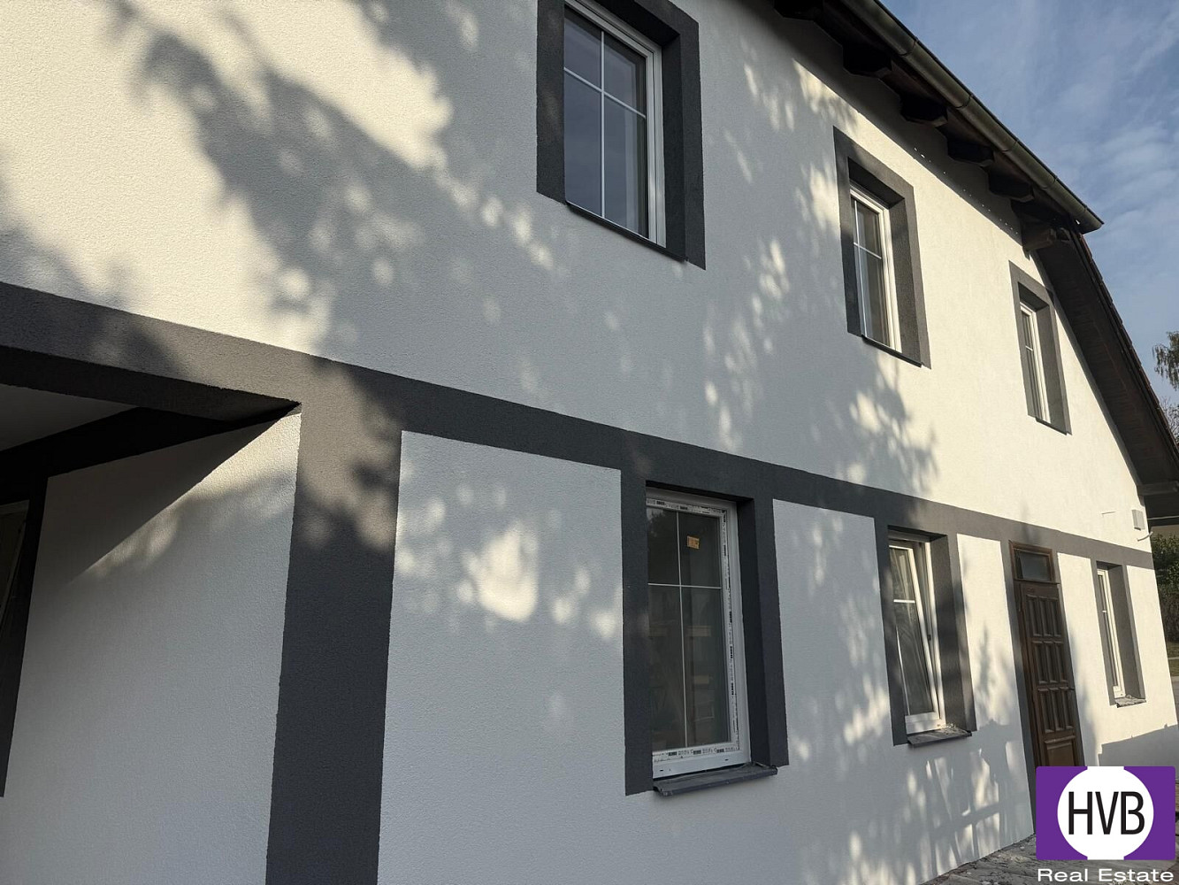 Prodej nájemního domu, činžáku 340 m² – fotografie 2