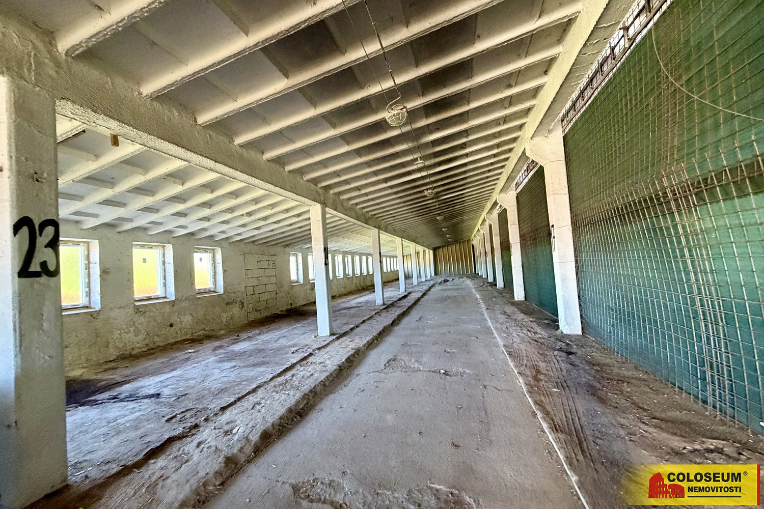 Pronájem skladovacích prostor 330 m² – fotografie 4