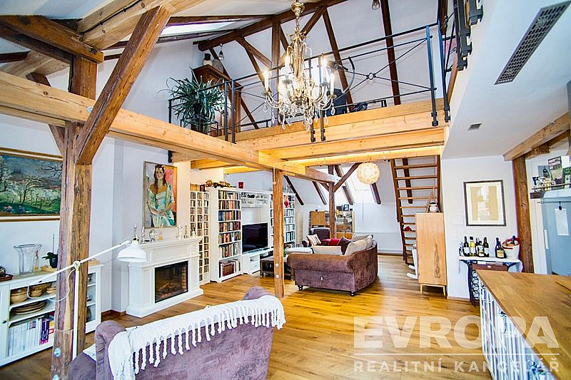 Prodej bytu 5+kk 240 m² – fotografie 3