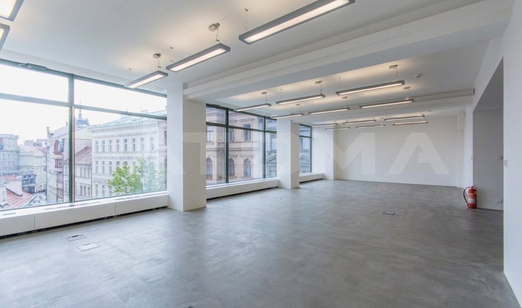 Pronájem kanceláře 353 m², Praha – náhled fotky 4