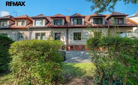 Prodej domu 100 m² s pozemkem 74 m², Xaveriova, Praha 5 - Smíchov